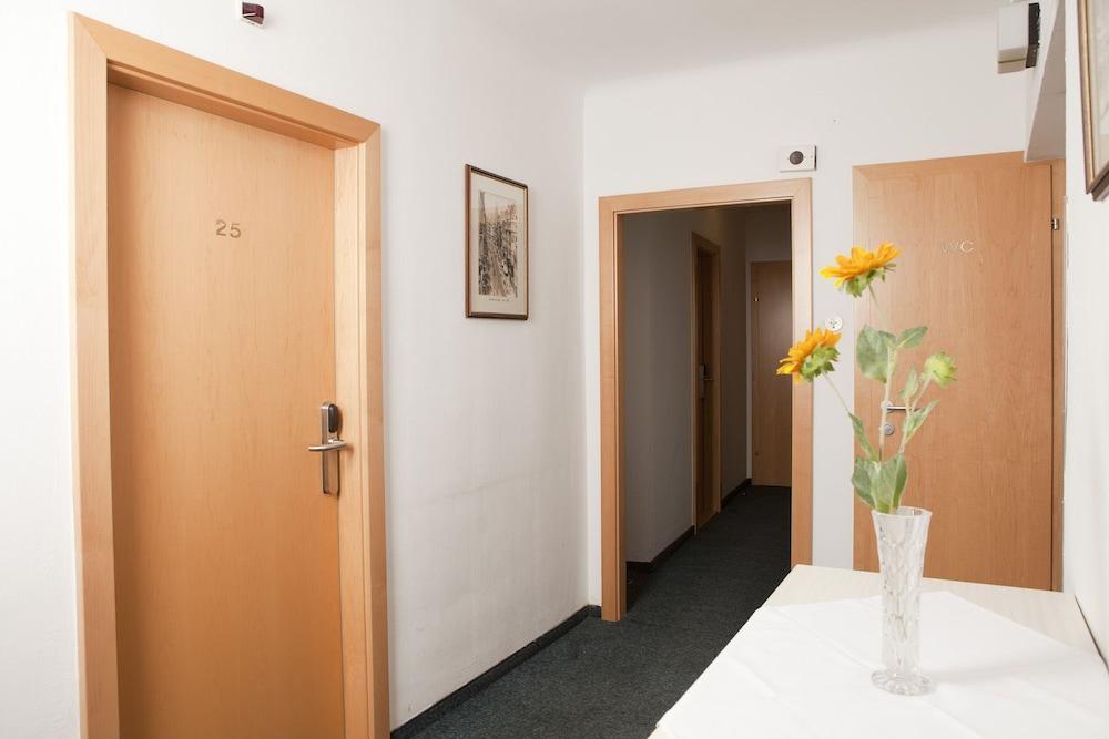 Dr. Geissler 3* Wien